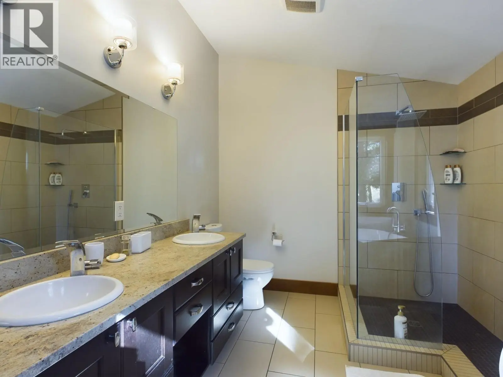 1051 Bullmoose Trail. Osoyoos, British Columbia