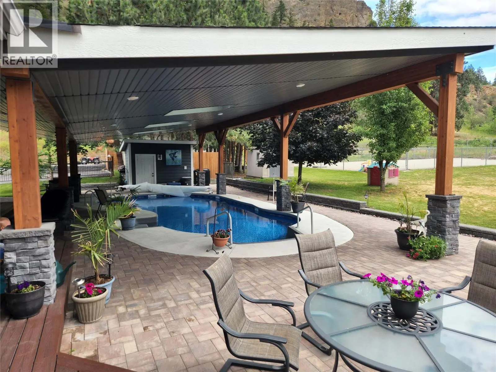 9801/9809 Gould Avenue. Summerland, British Columbia
