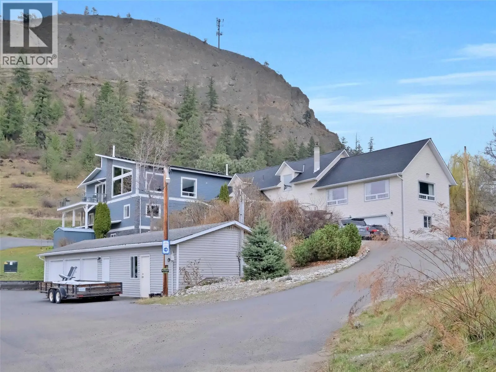9801/9809 Gould Avenue. Summerland, British Columbia