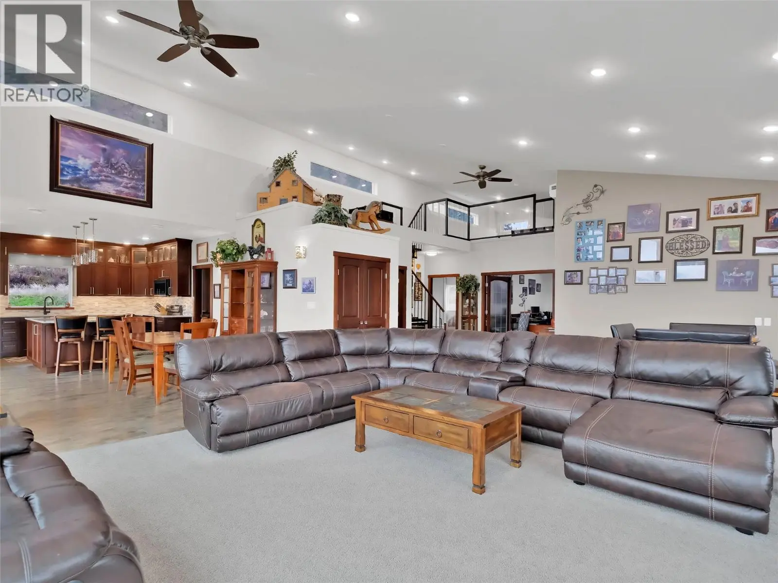 9801/9809 Gould Avenue. Summerland, British Columbia