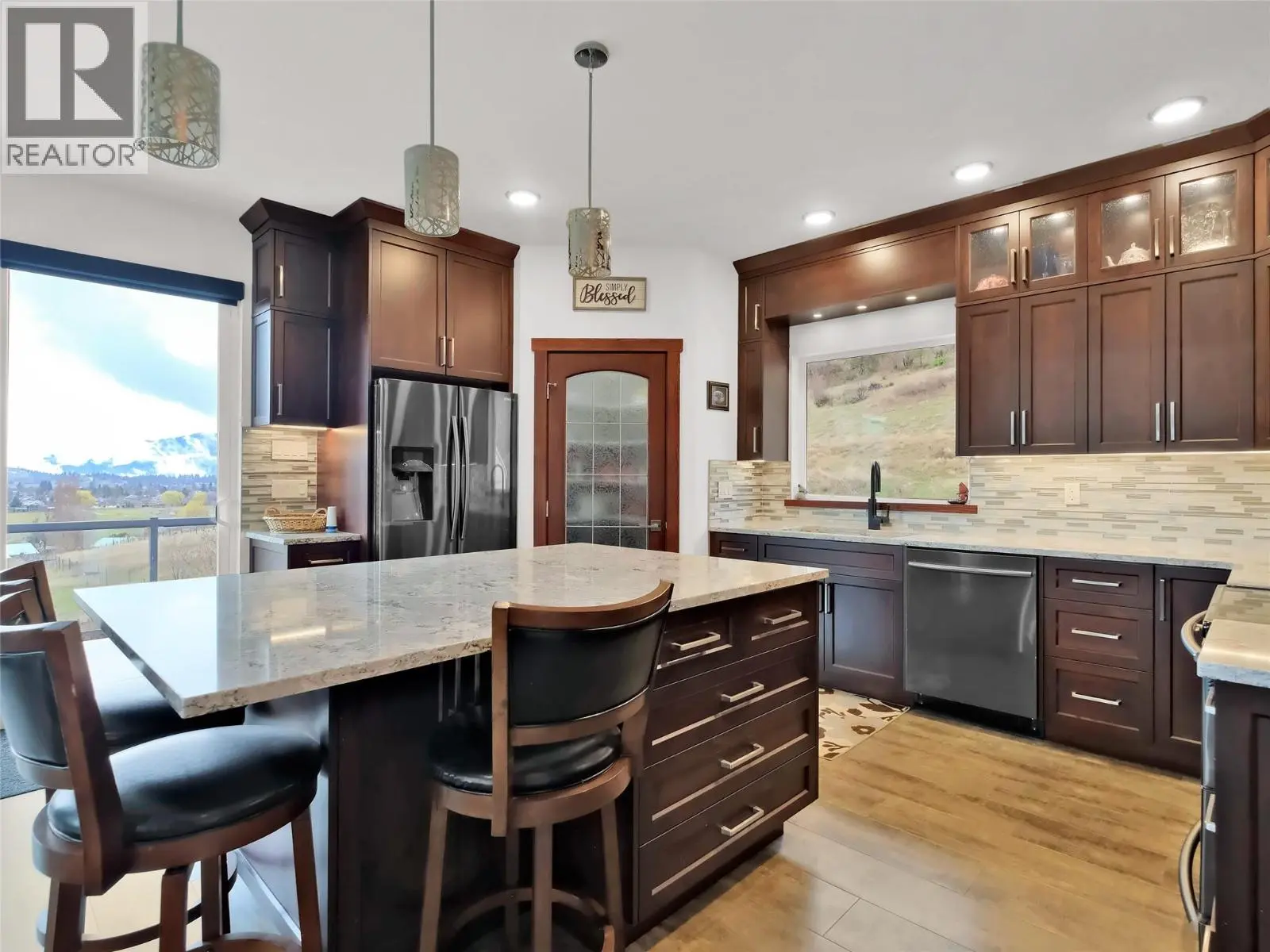 9801/9809 Gould Avenue. Summerland, British Columbia