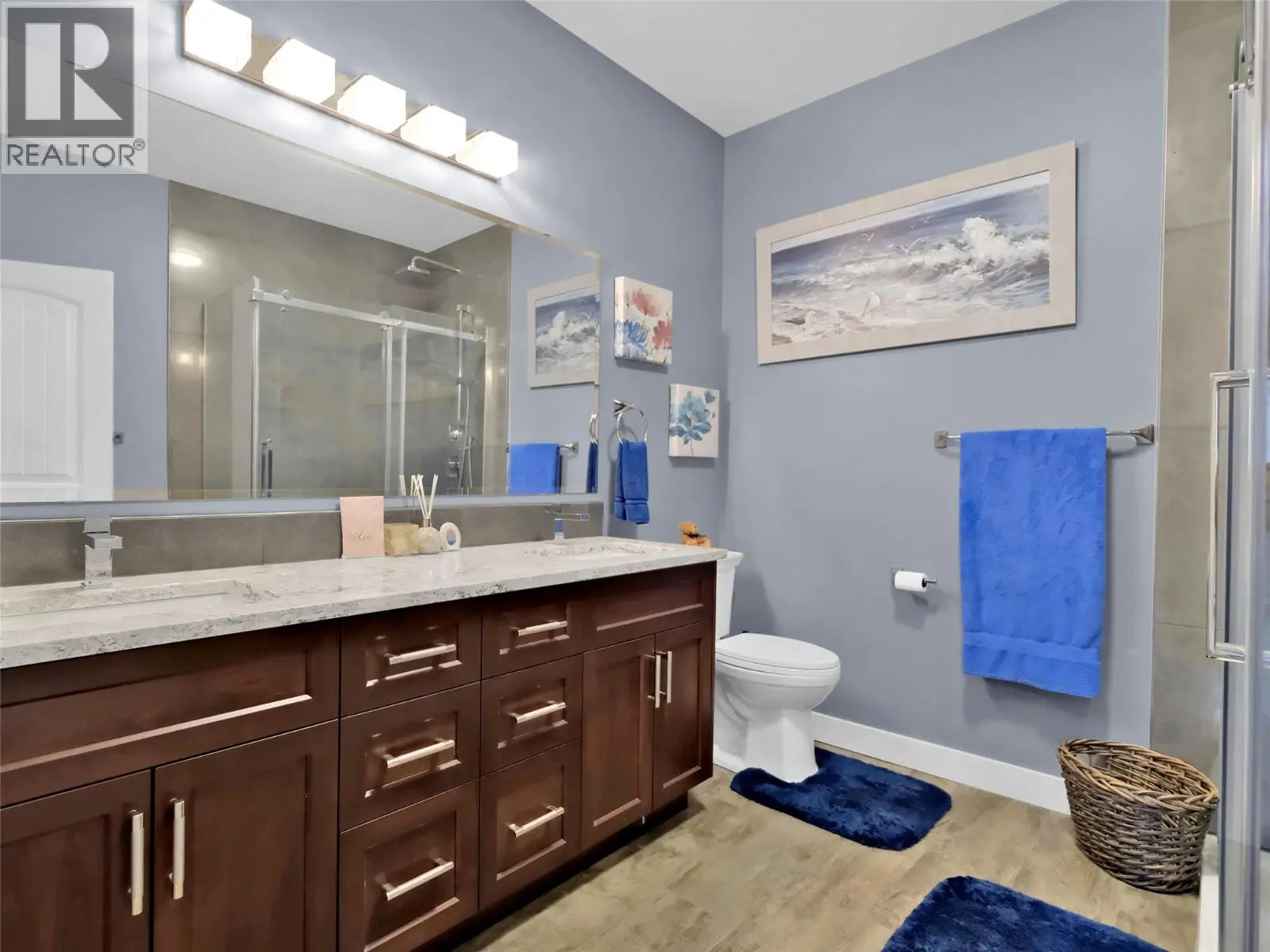 9801/9809 Gould Avenue. Summerland, British Columbia