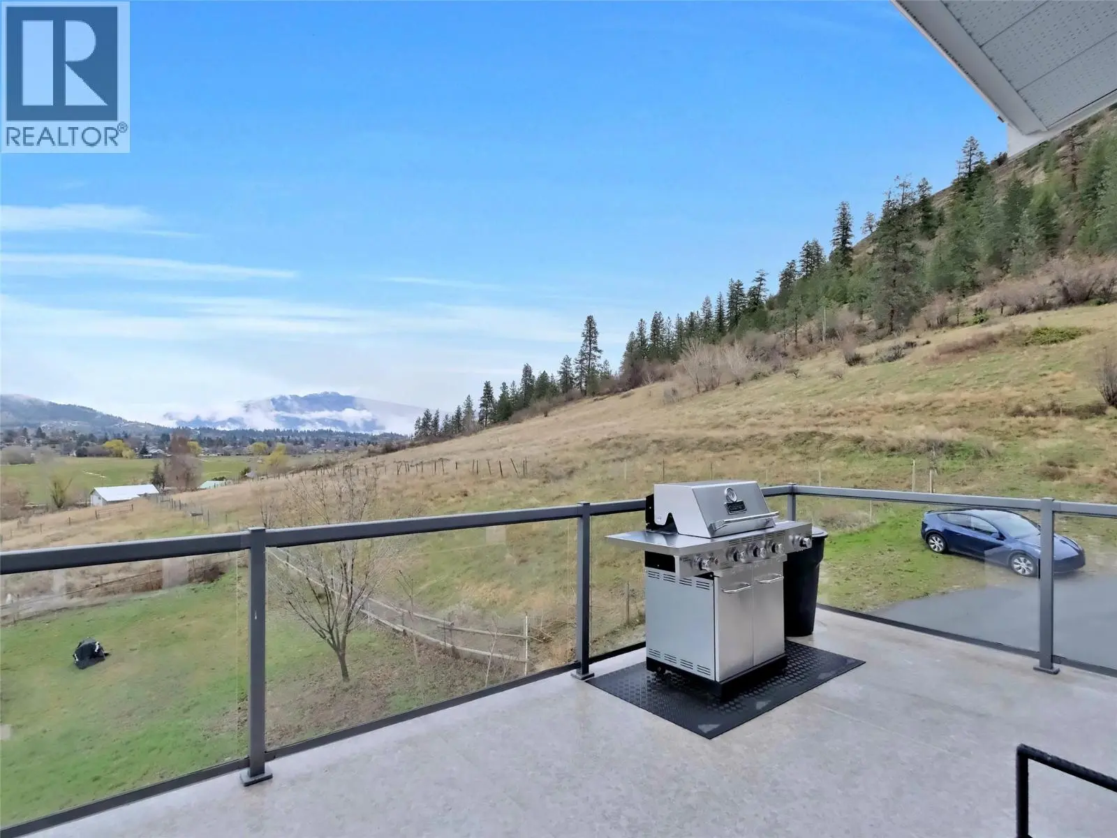9801/9809 Gould Avenue. Summerland, British Columbia
