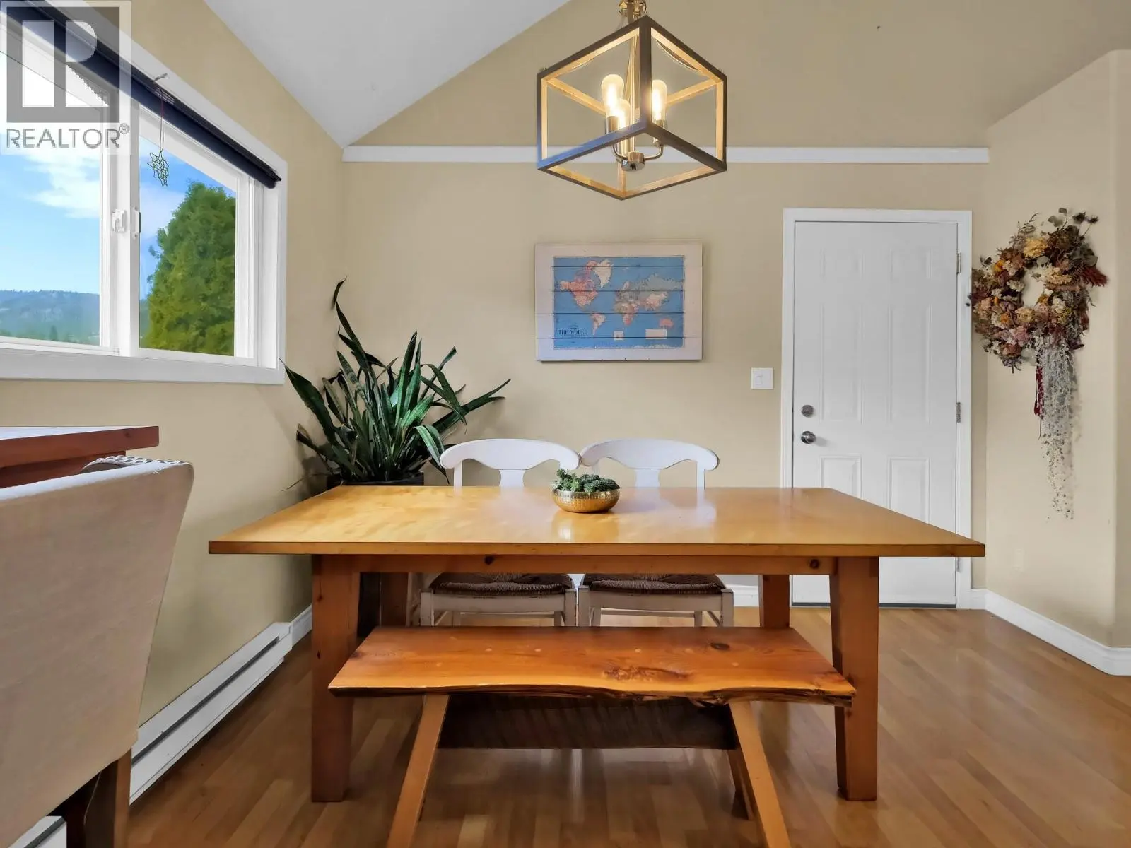 9801/9809 Gould Avenue. Summerland, British Columbia