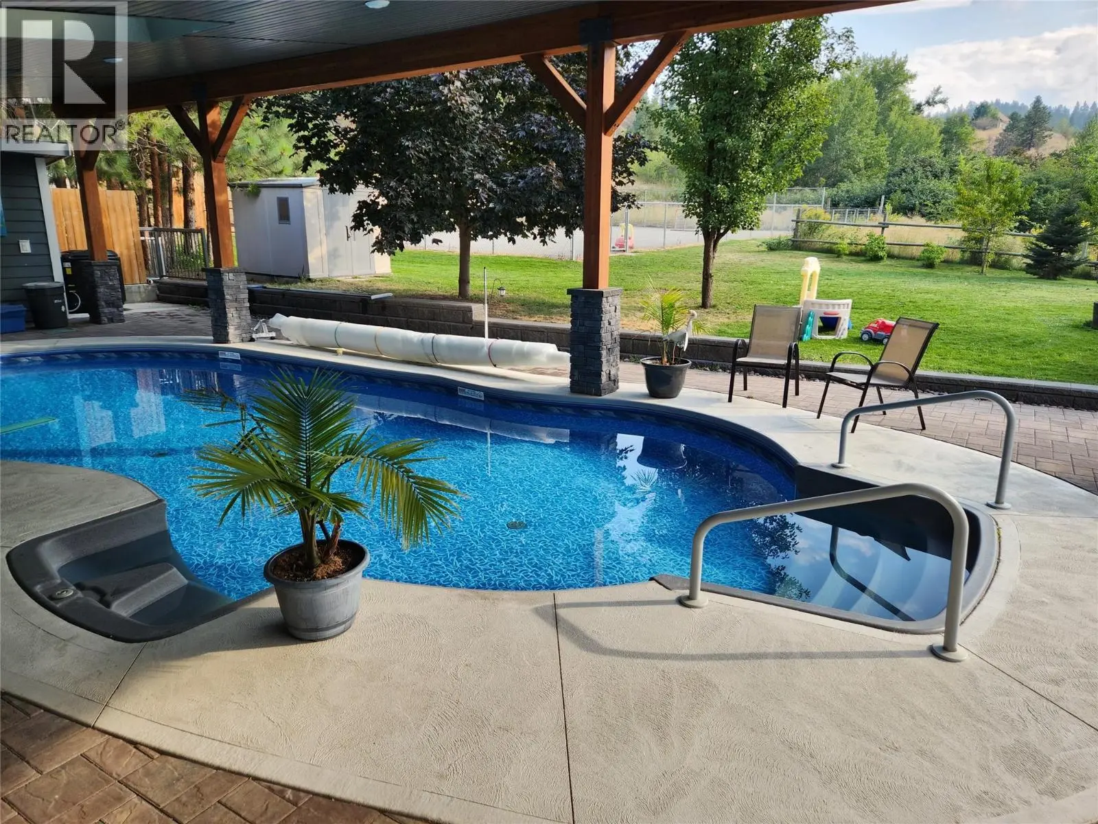 9801/9809 Gould Avenue. Summerland, British Columbia
