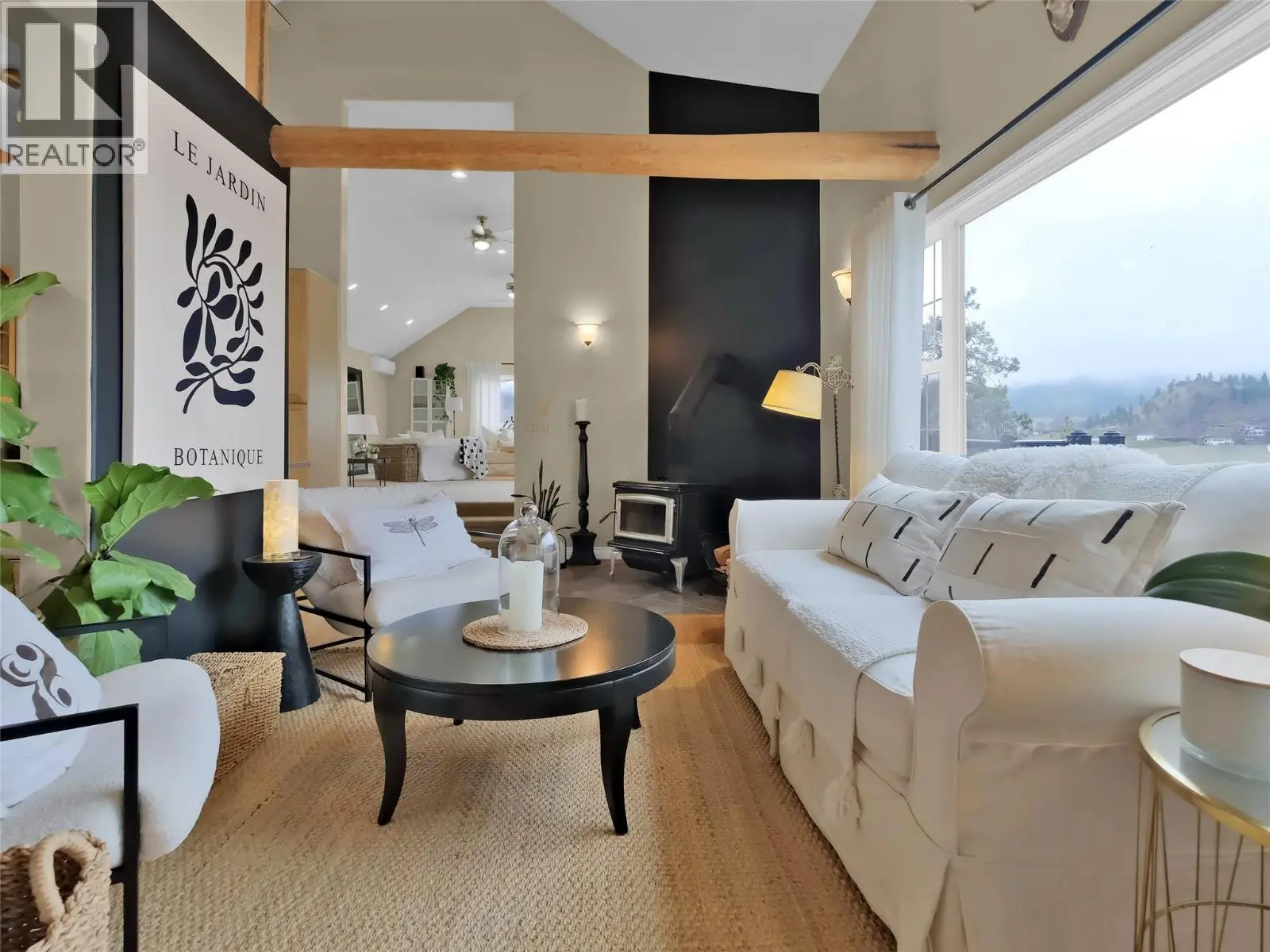 9801/9809 Gould Avenue. Summerland, British Columbia