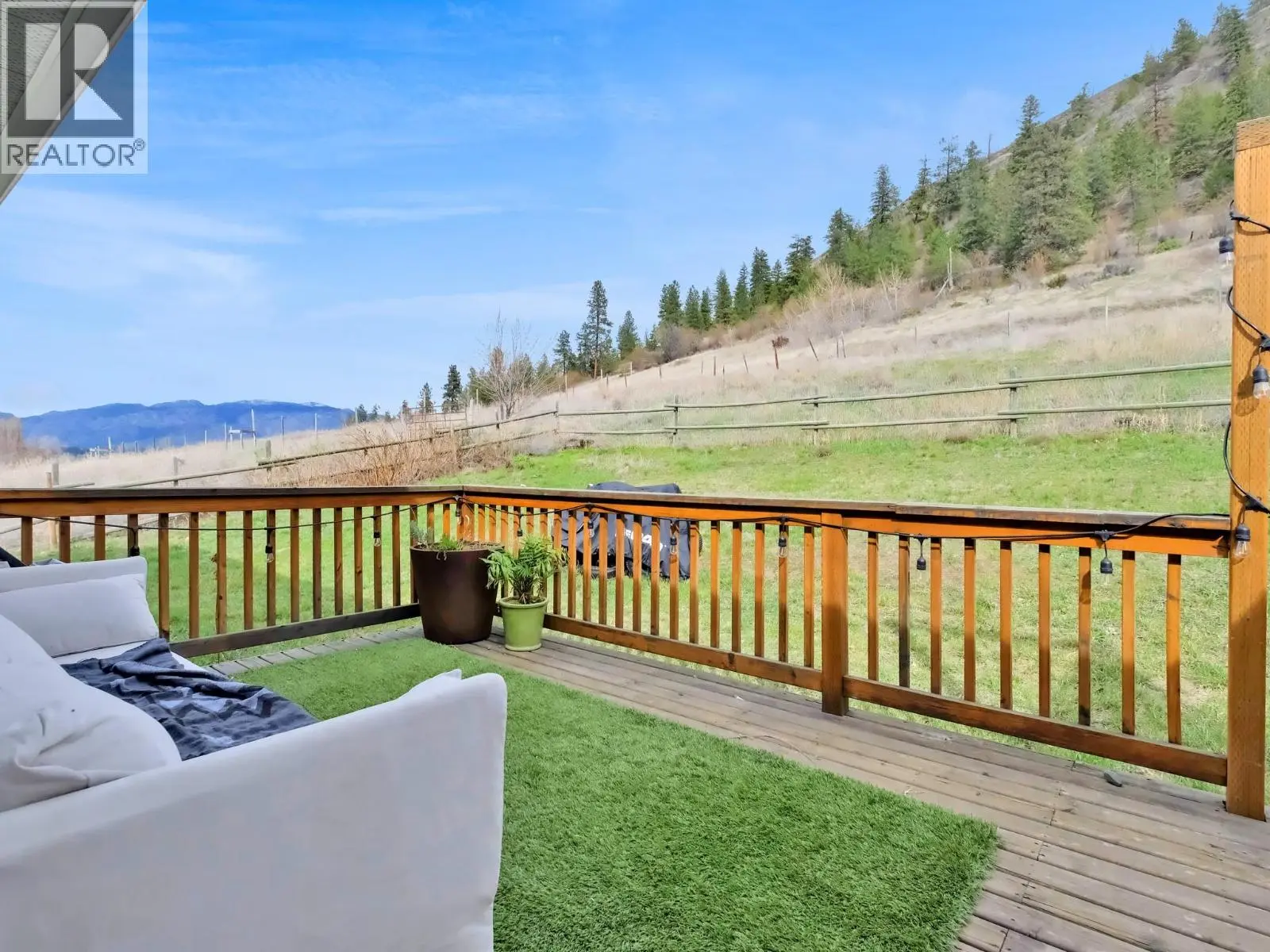 9801/9809 Gould Avenue. Summerland, British Columbia