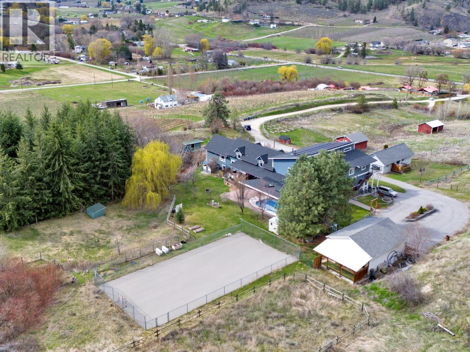 9801/9809 Gould Avenue. Summerland, British Columbia