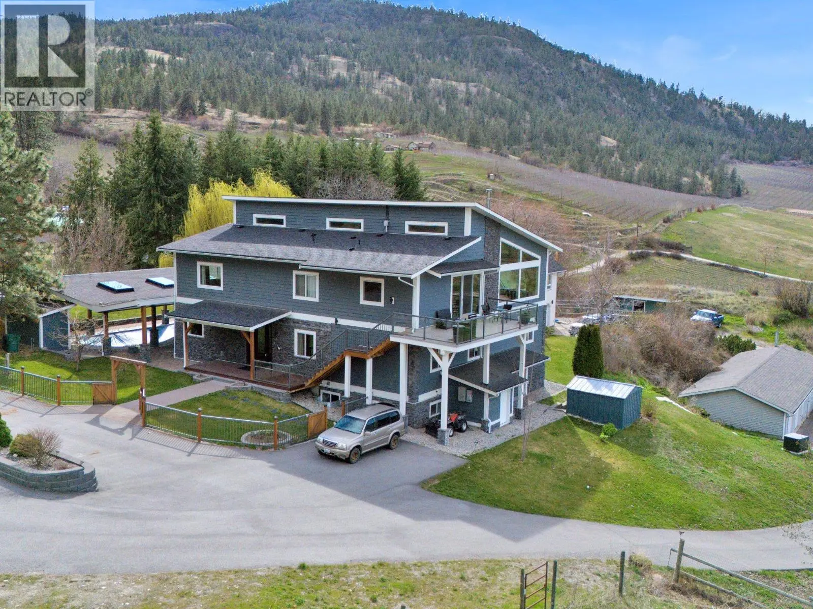 9801/9809 Gould Avenue. Summerland, British Columbia