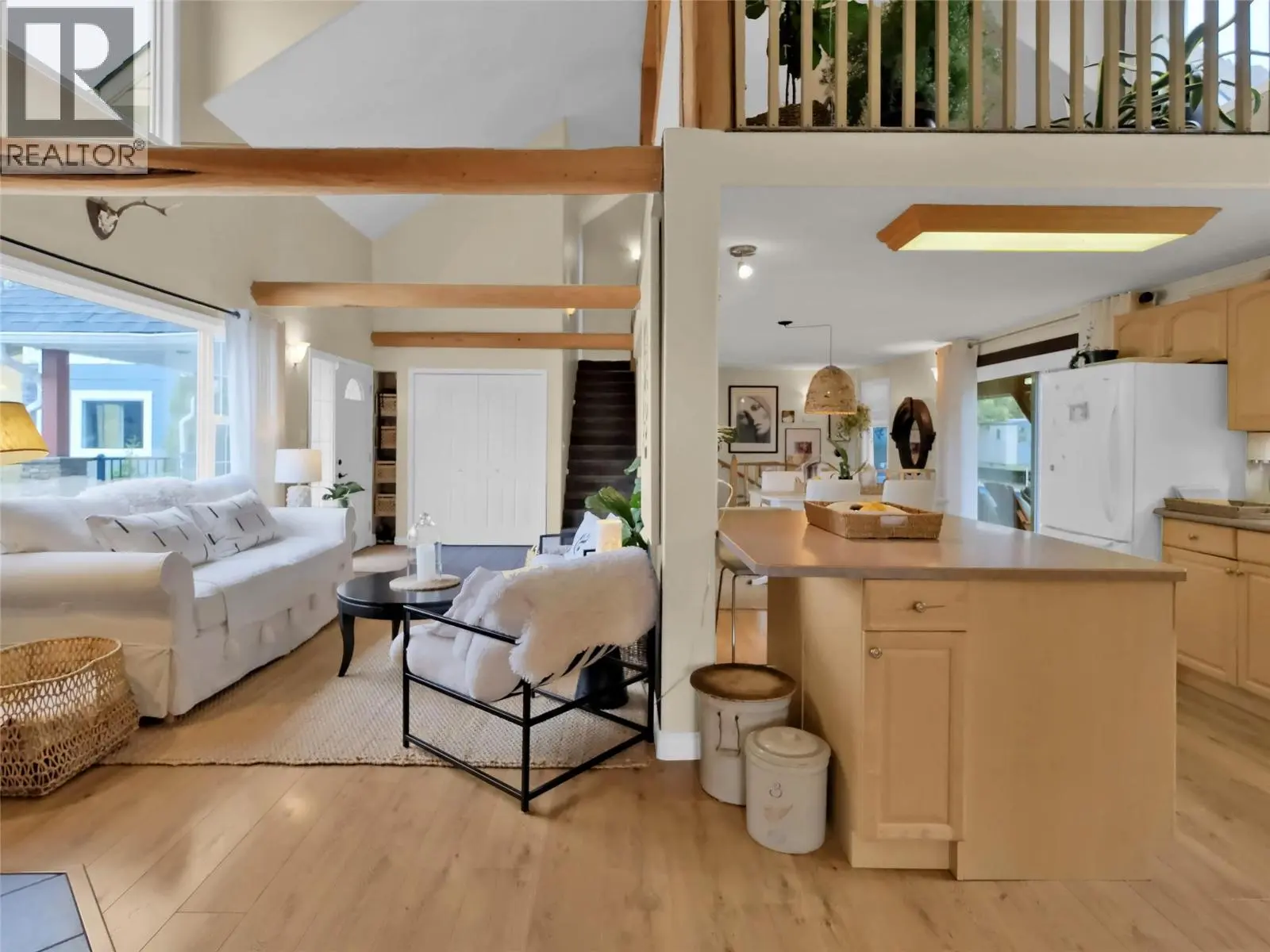 9801/9809 Gould Avenue. Summerland, British Columbia