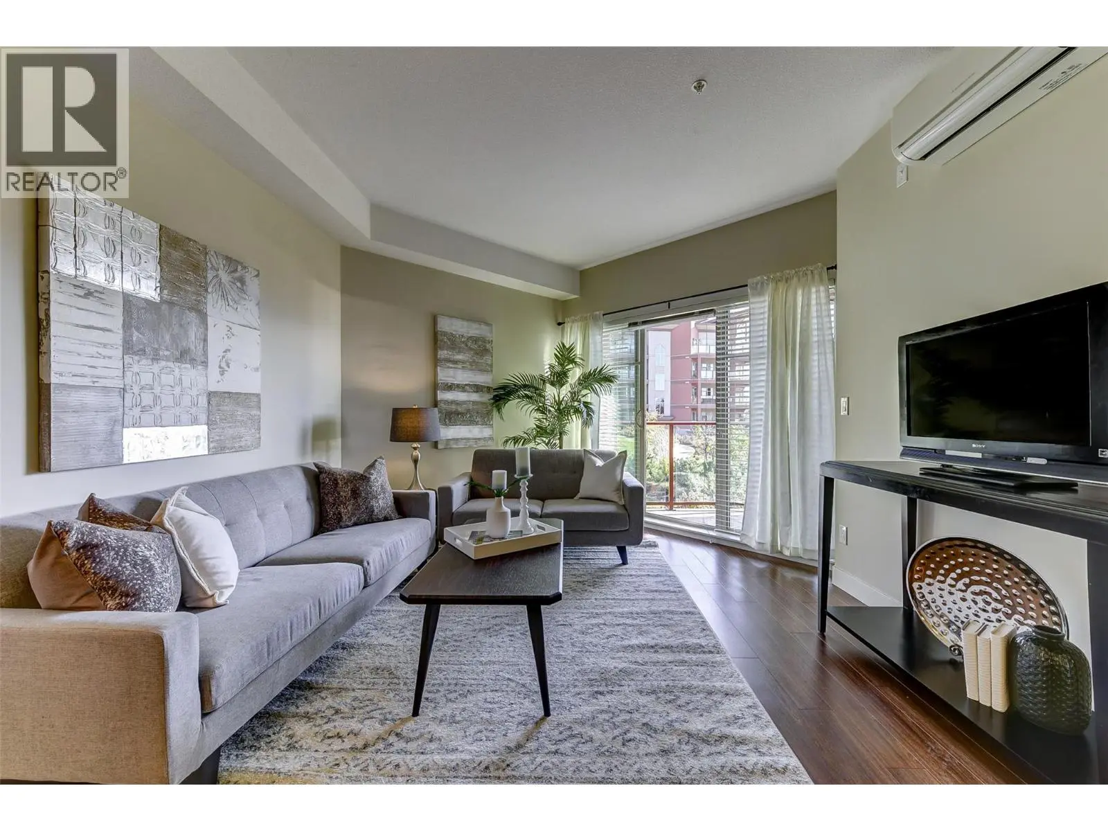 3220 Skyview Lane Unit# 202. West Kelowna, British Columbia