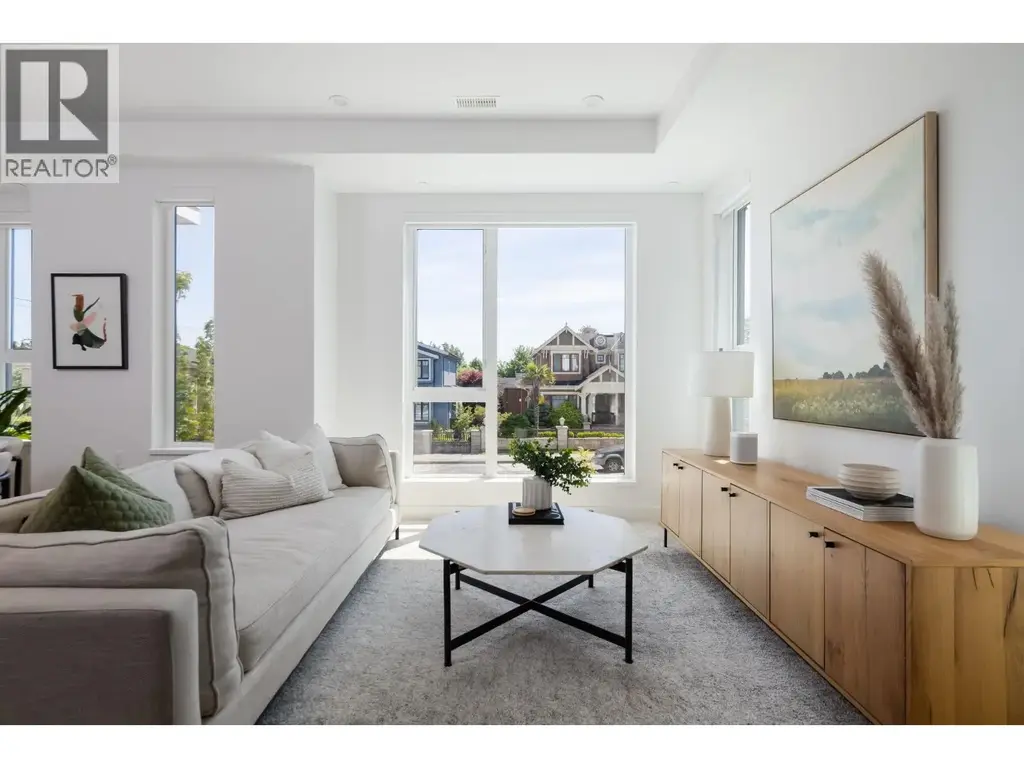 213 715 W 49th Avenue, Vancouver