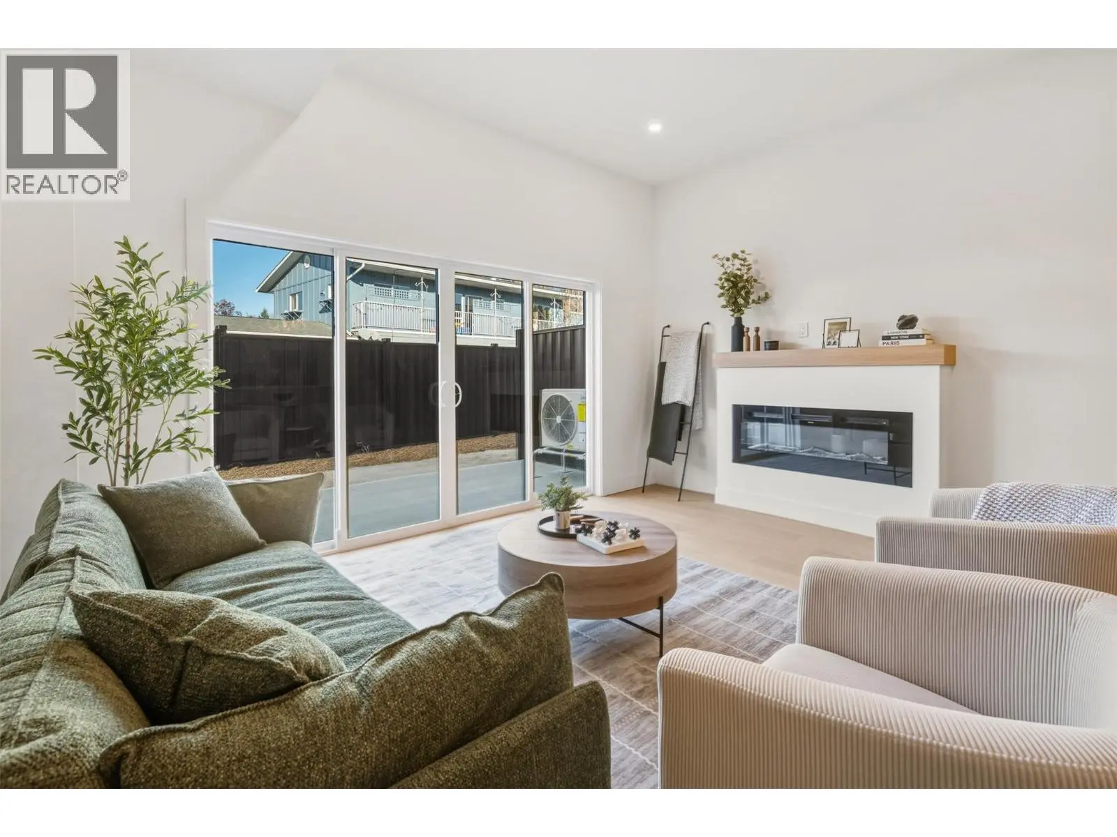 194 Maple Place Unit# 4. Oliver, British Columbia