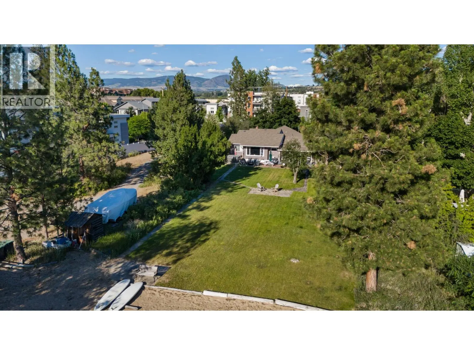 4164 Lakeshore Road. Kelowna, British Columbia