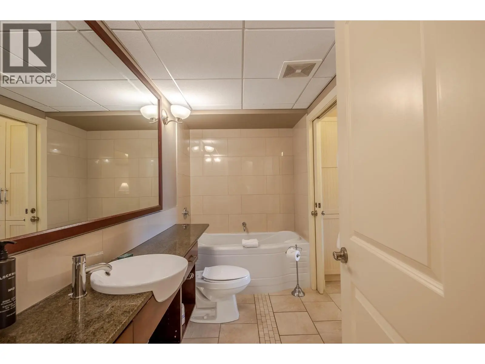 13011 Lakeshore Drive Unit# 352. Summerland, British Columbia