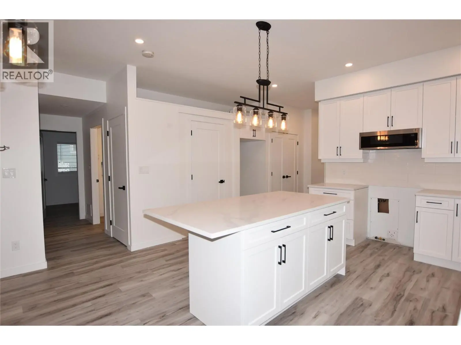 592 Nighthawk Avenue. Vernon, British Columbia