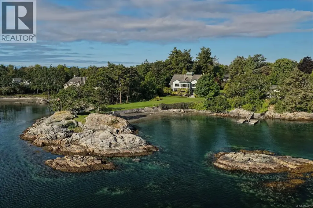 3175 Beach Dr, Oak Bay