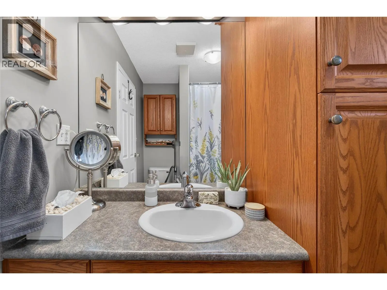 206 Falcon Avenue. Vernon, British Columbia