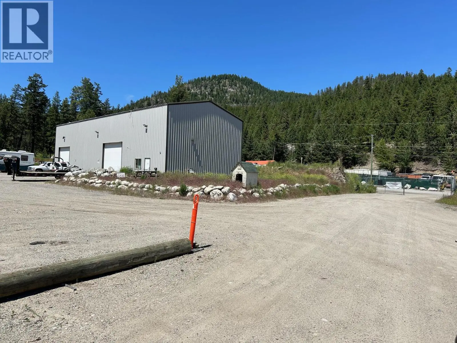 5460 Mcdougald Road. Peachland, British Columbia