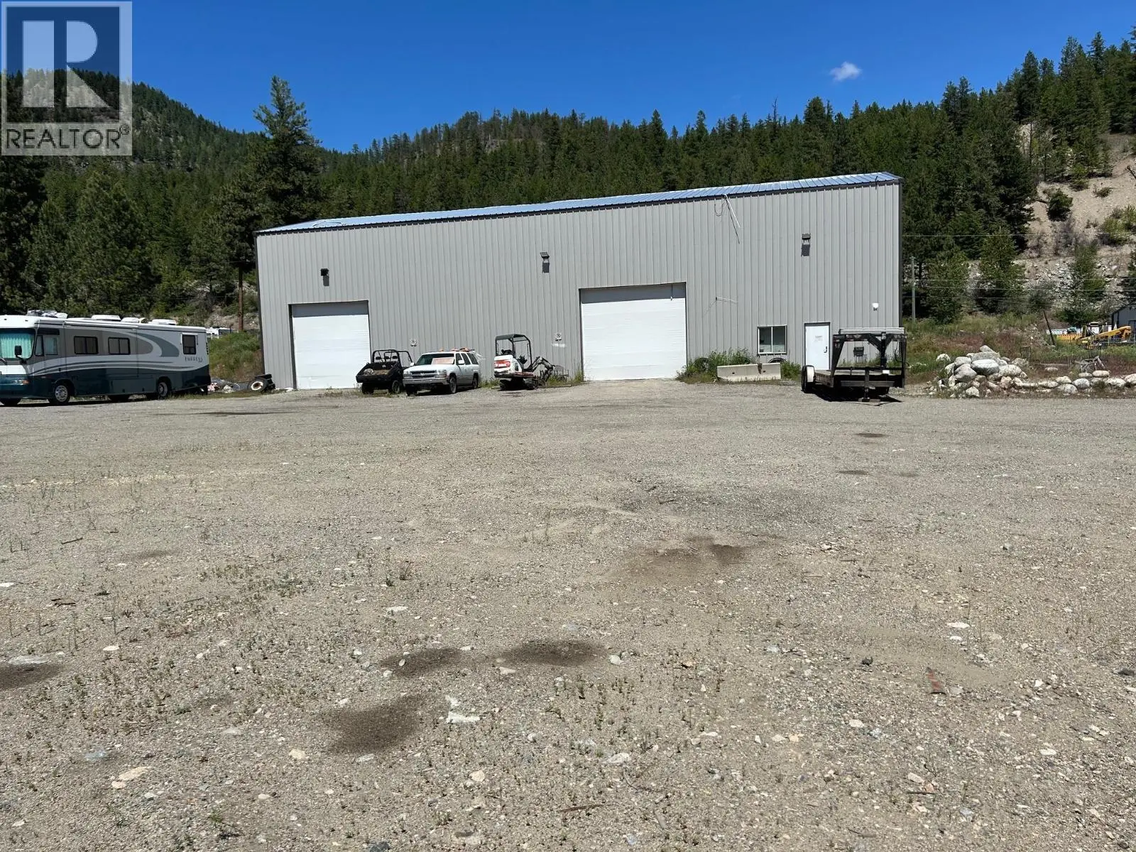 5460 Mcdougald Road. Peachland, British Columbia