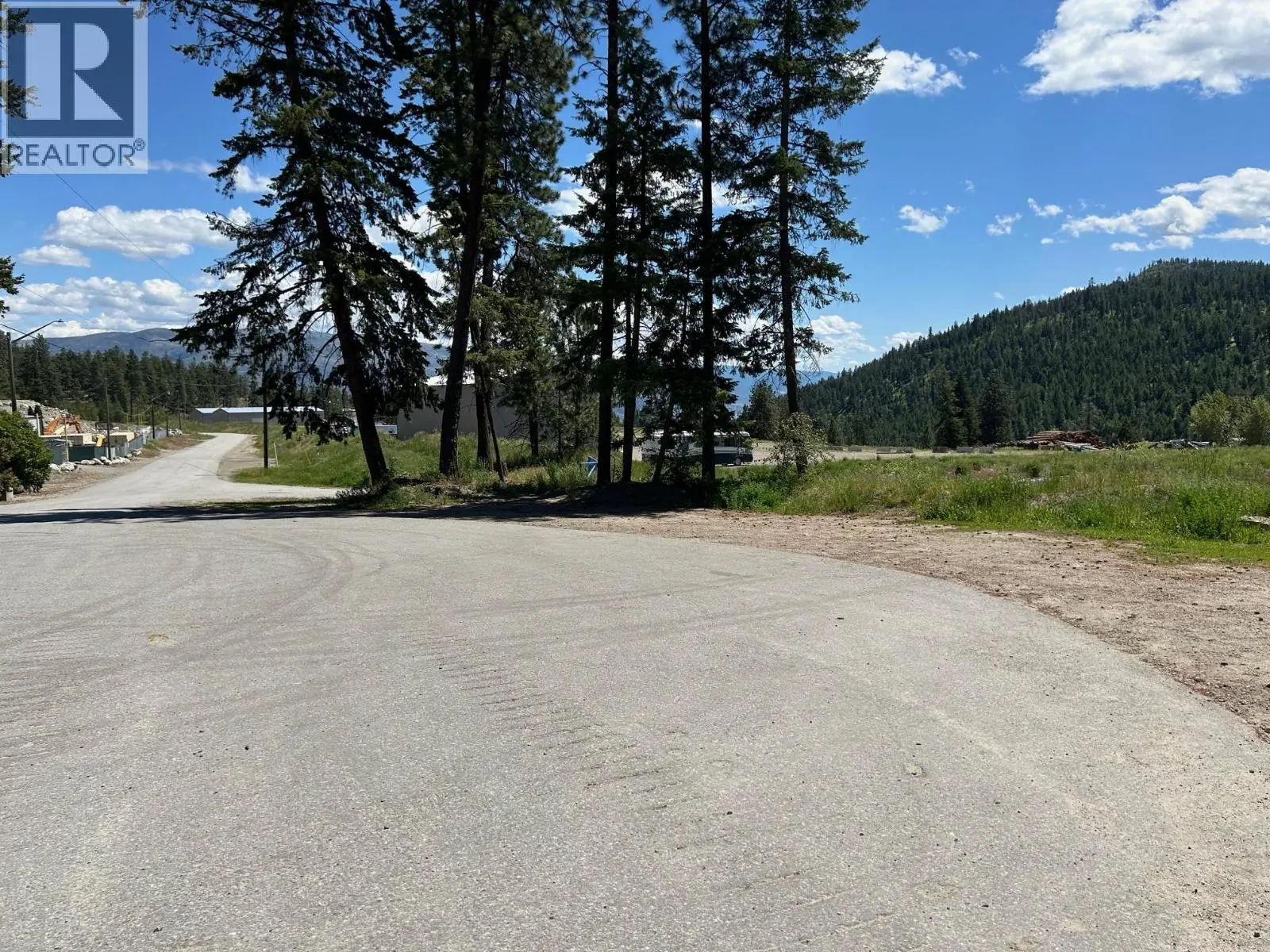 5460 Mcdougald Road. Peachland, British Columbia