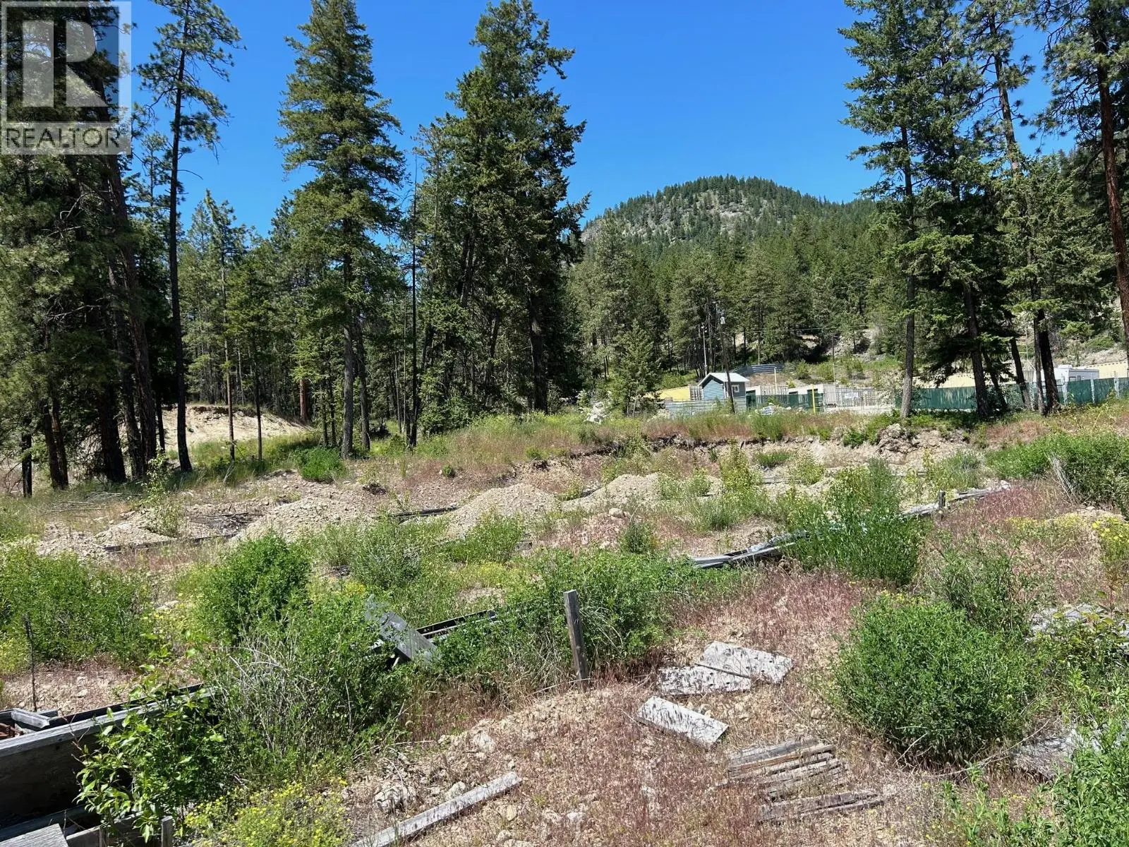 5460 Mcdougald Road. Peachland, British Columbia