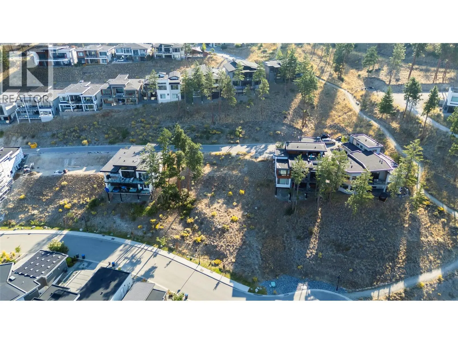 3340 Black Pine Lane. Kelowna, British Columbia