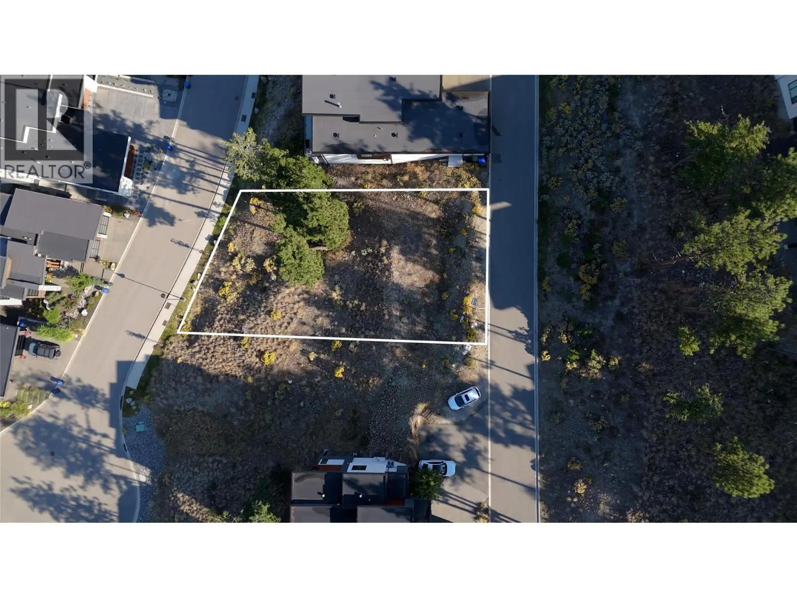 3340 Black Pine Lane. Kelowna, British Columbia