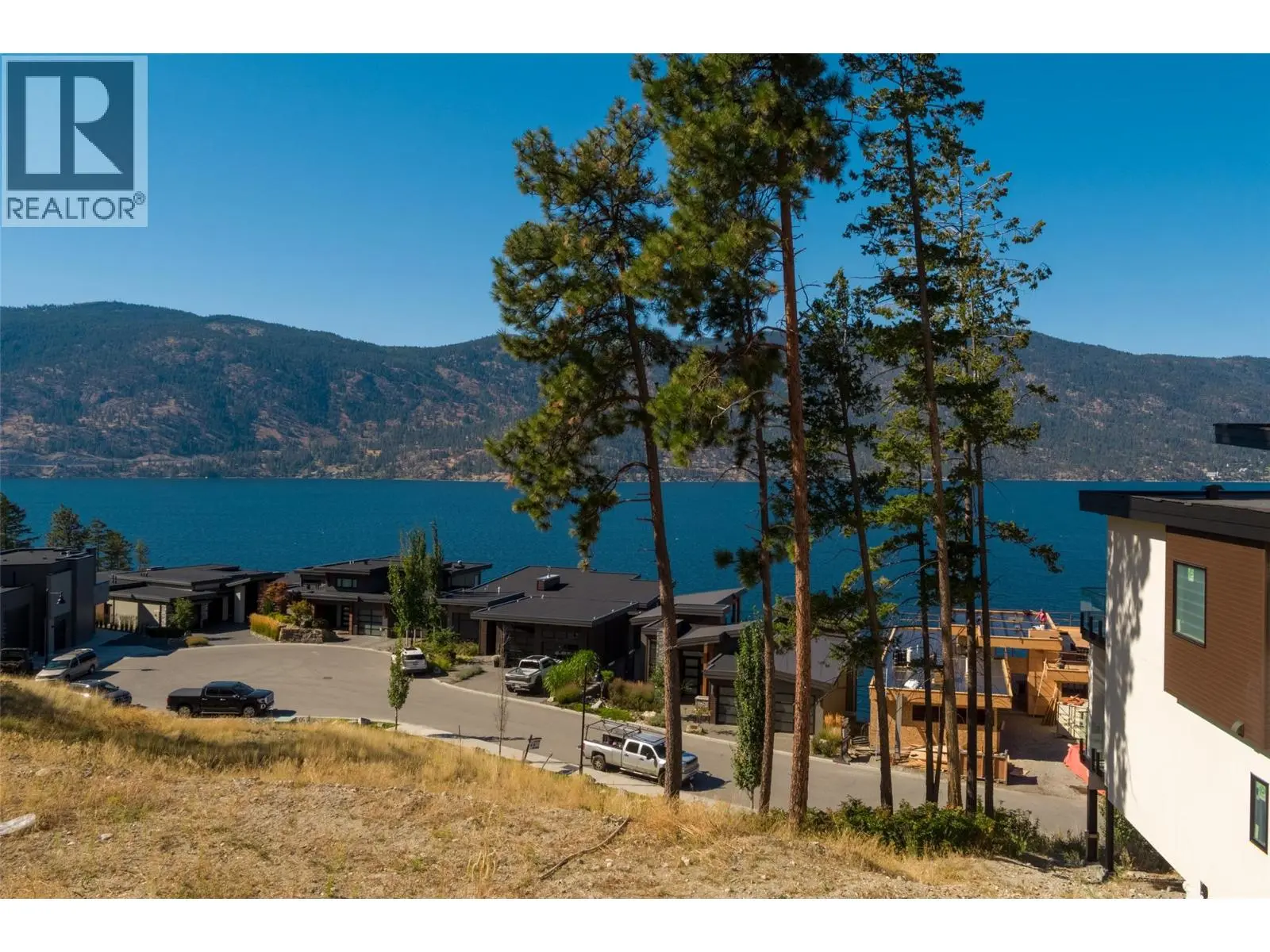 3340 Black Pine Lane. Kelowna, British Columbia