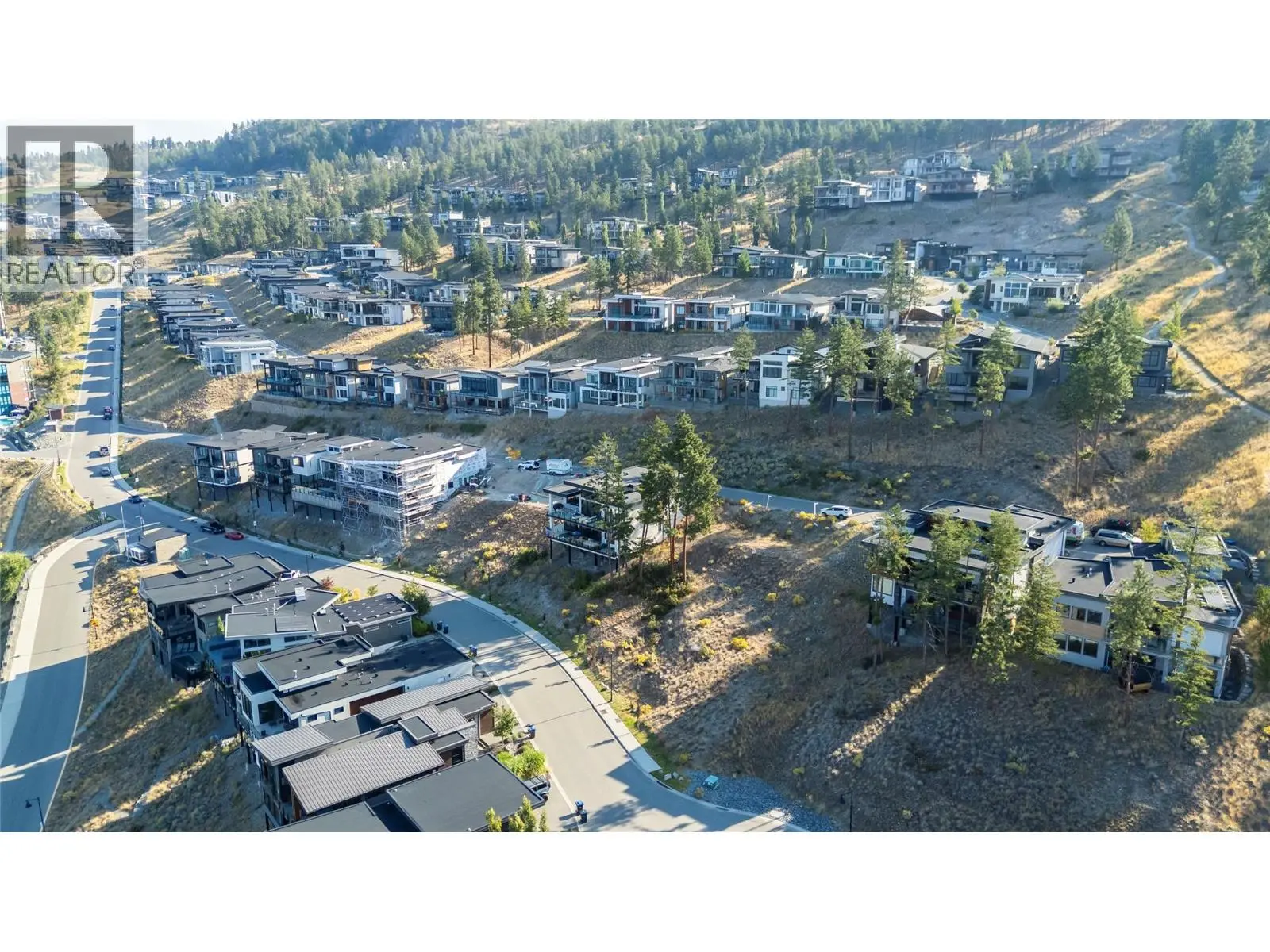 3340 Black Pine Lane. Kelowna, British Columbia
