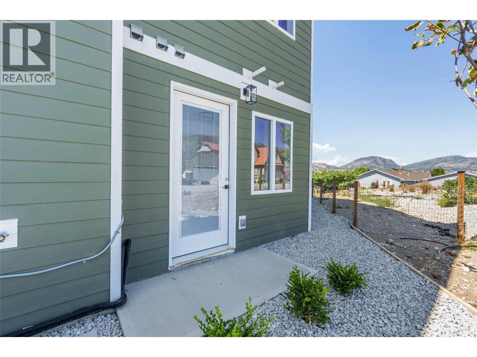 394 Chardonnay Avenue. Oliver, British Columbia