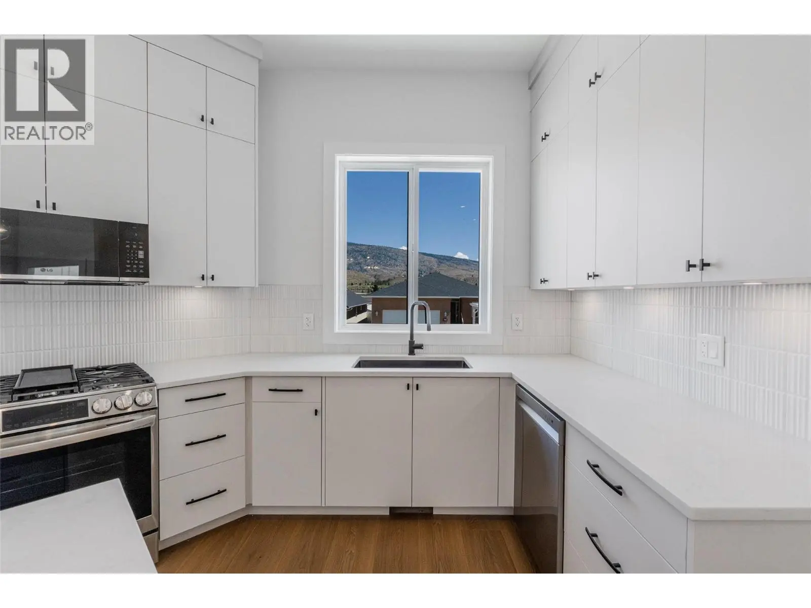 394 Chardonnay Avenue. Oliver, British Columbia