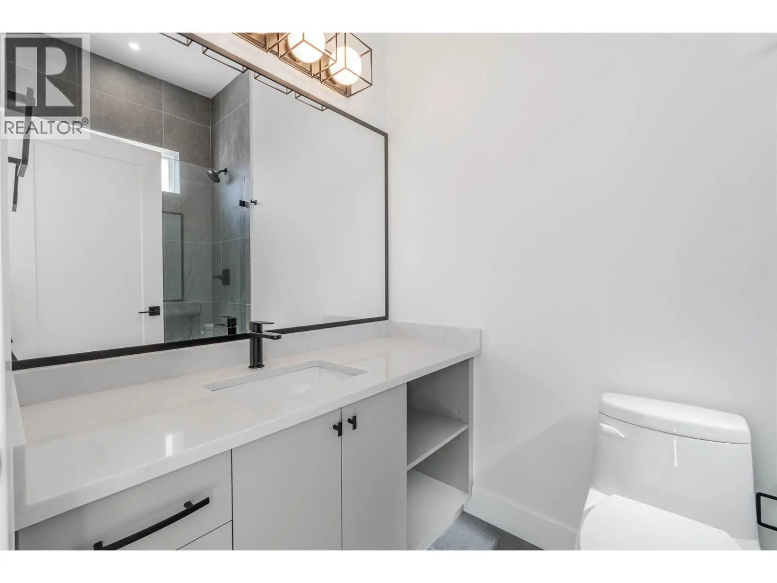 394 Chardonnay Avenue. Oliver, British Columbia