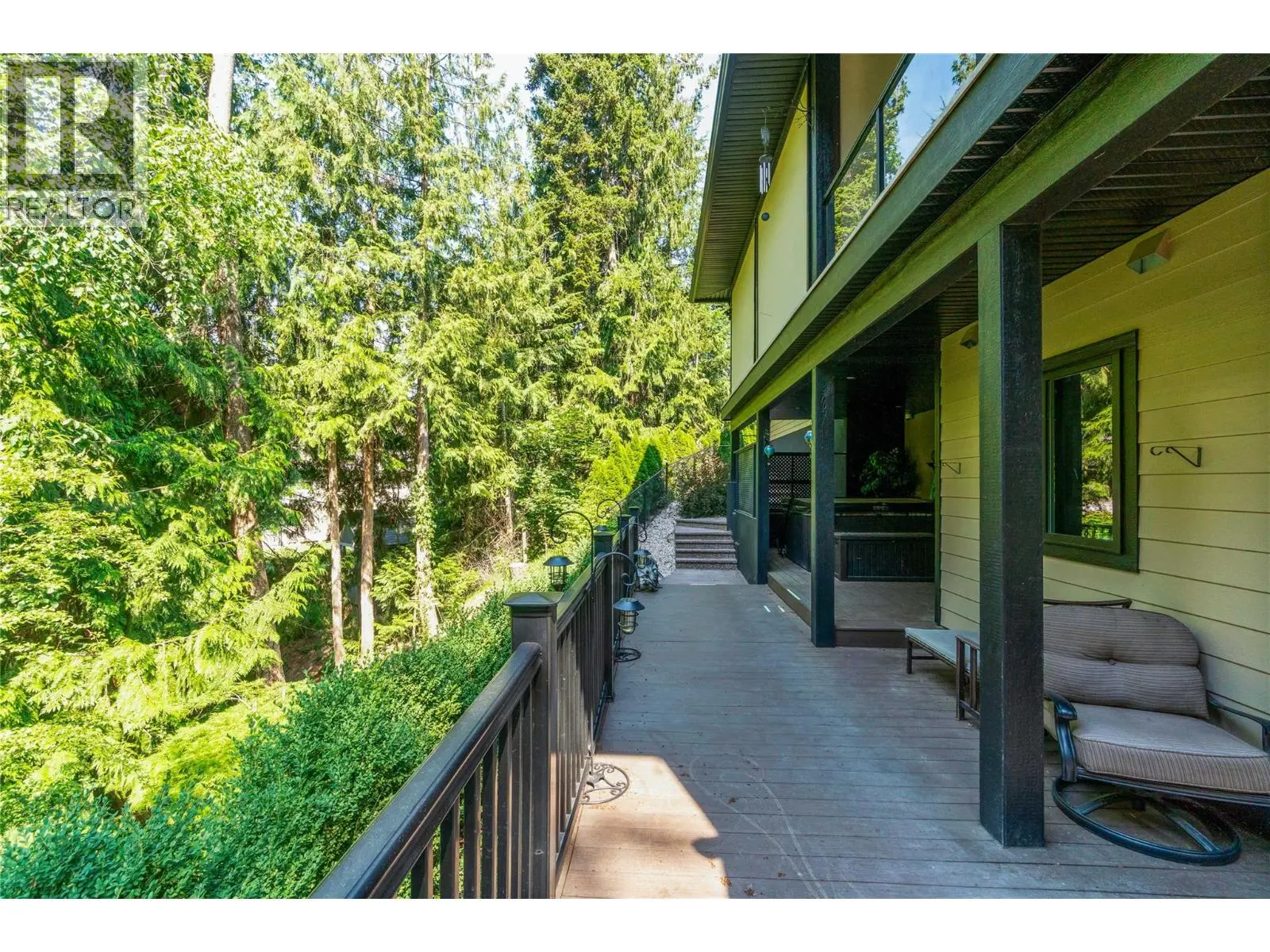 2762 Glenview Road. Blind Bay, British Columbia