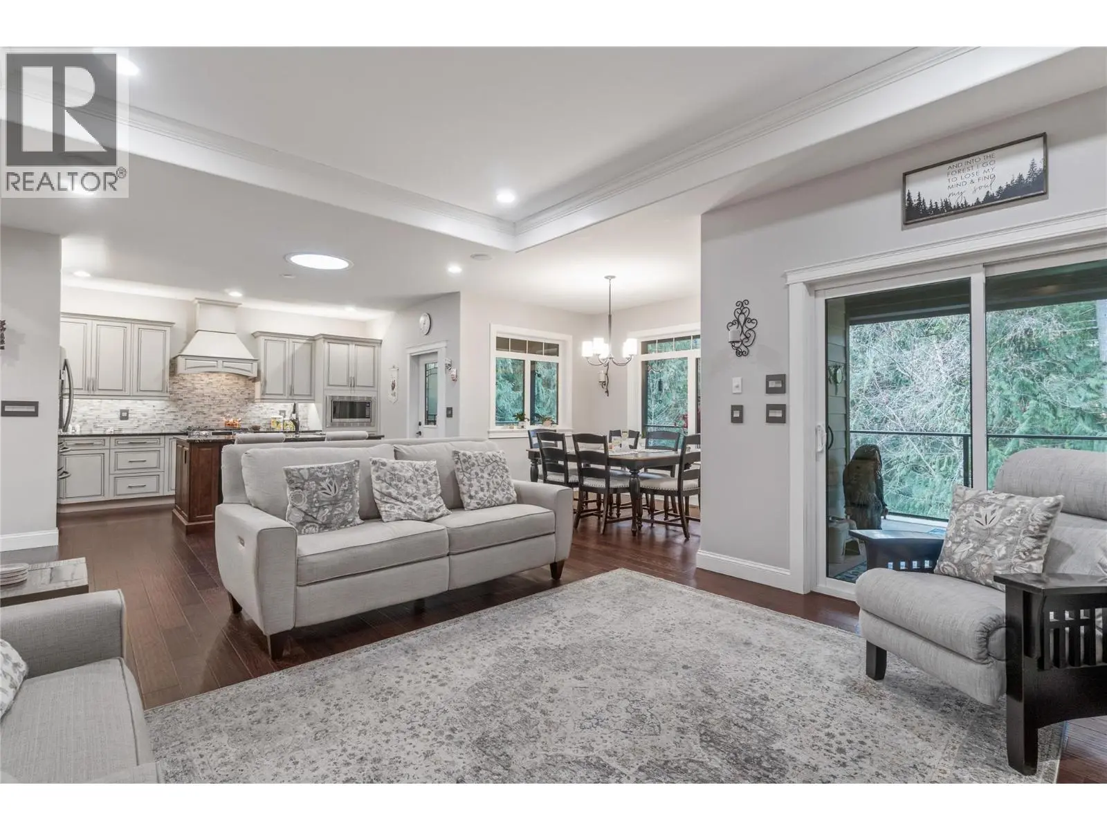 2762 Glenview Road. Blind Bay, British Columbia