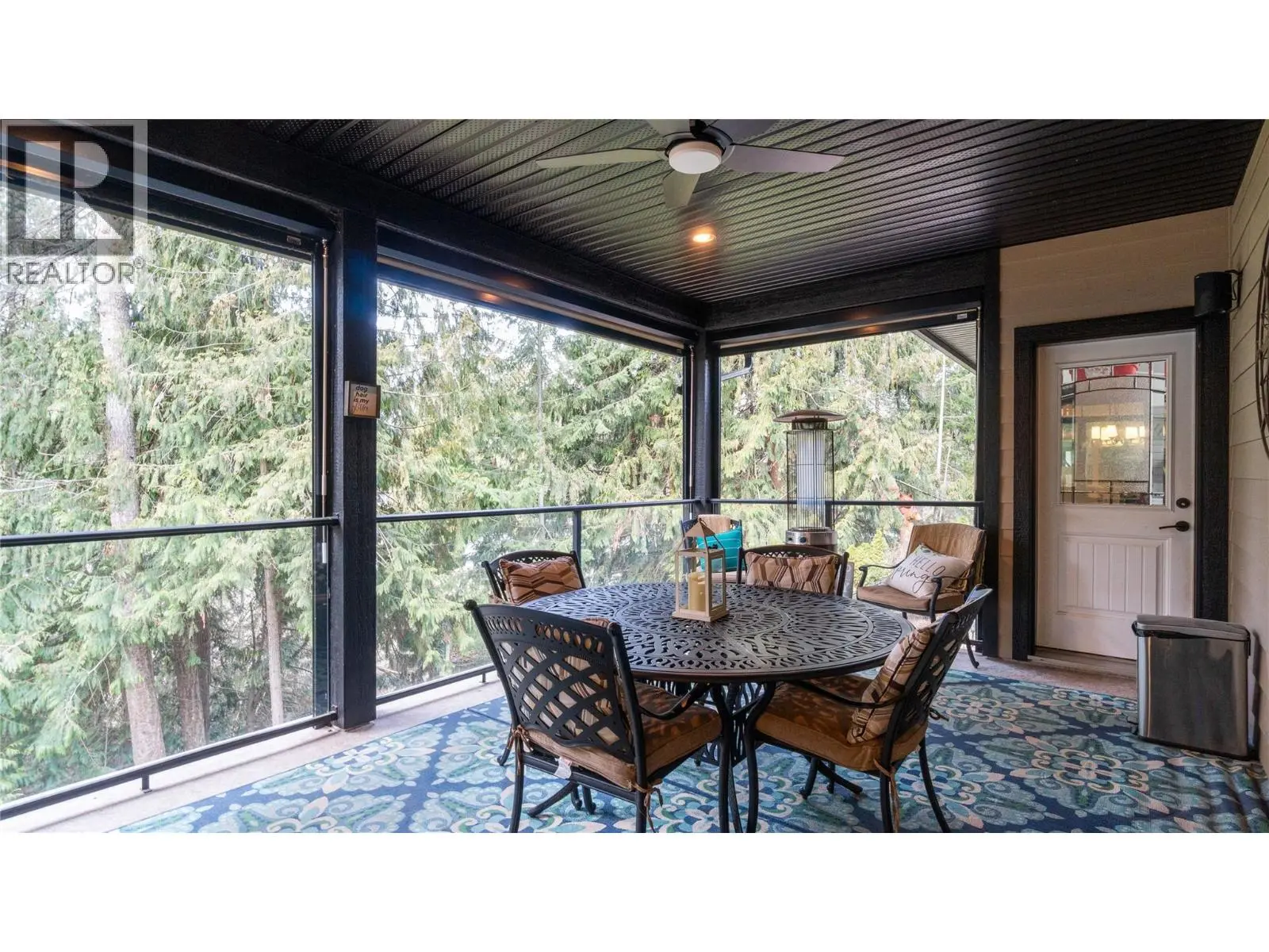 2762 Glenview Road. Blind Bay, British Columbia