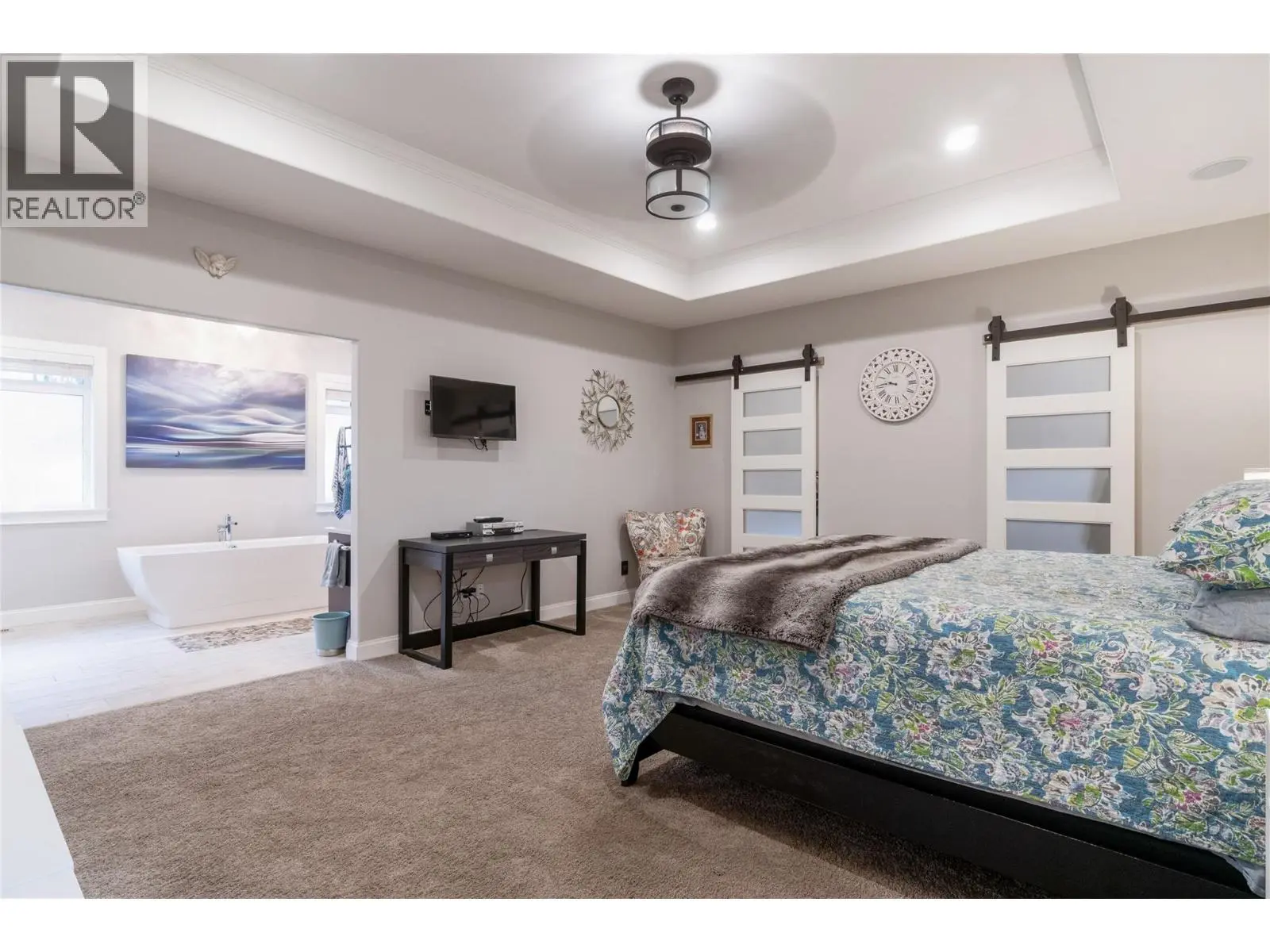 2762 Glenview Road. Blind Bay, British Columbia