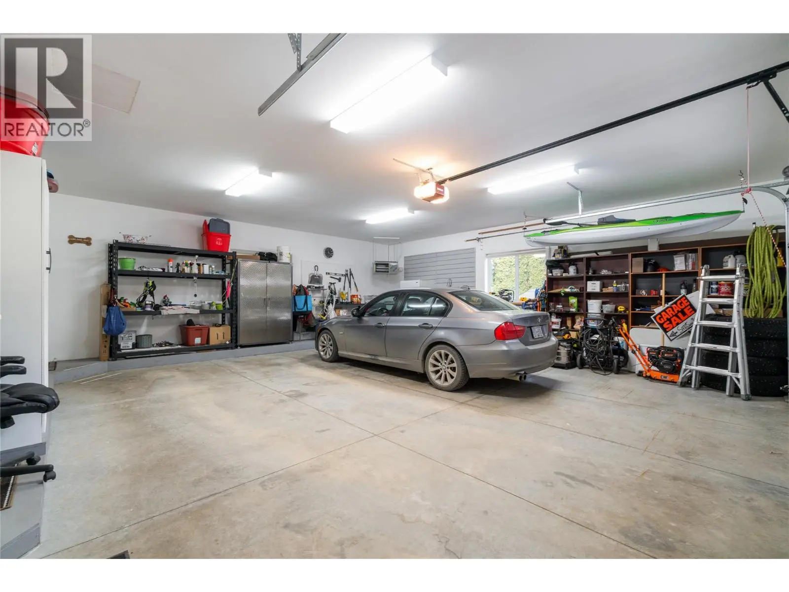 2762 Glenview Road. Blind Bay, British Columbia