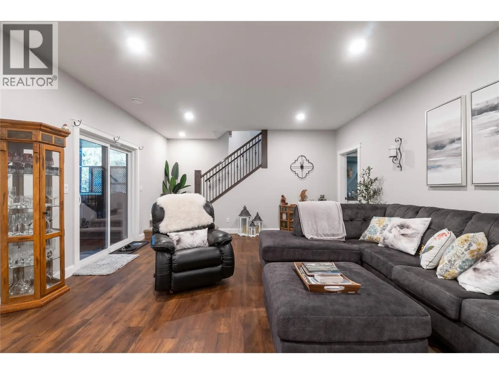 2762 Glenview Road. Blind Bay, British Columbia