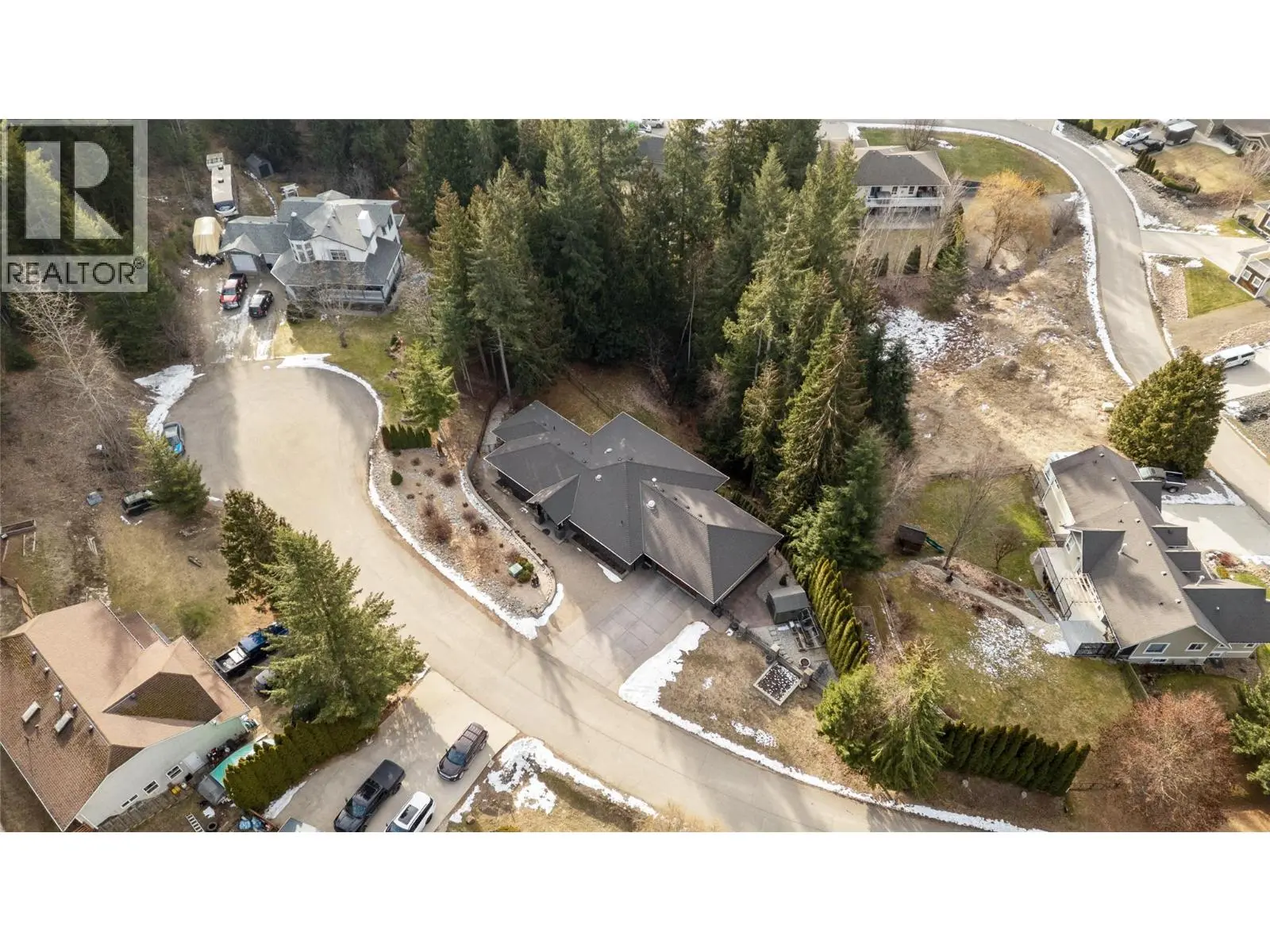 2762 Glenview Road. Blind Bay, British Columbia