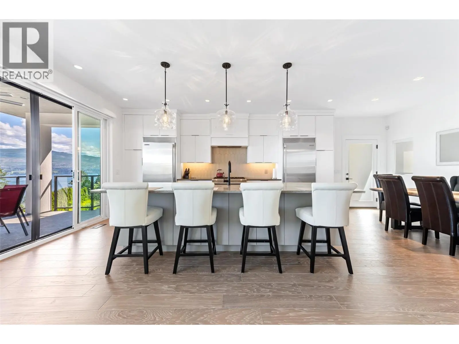 2672 Lakeridge Road. West Kelowna, British Columbia