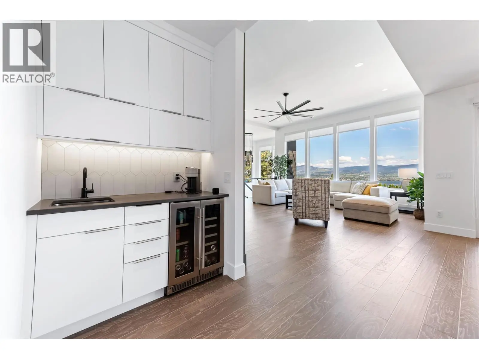 2672 Lakeridge Road. West Kelowna, British Columbia