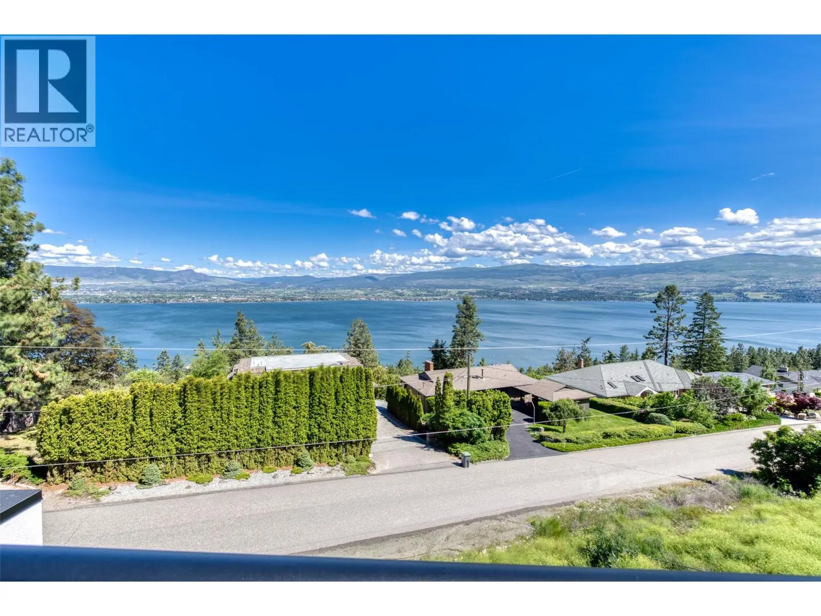 2672 Lakeridge Road. West Kelowna, British Columbia