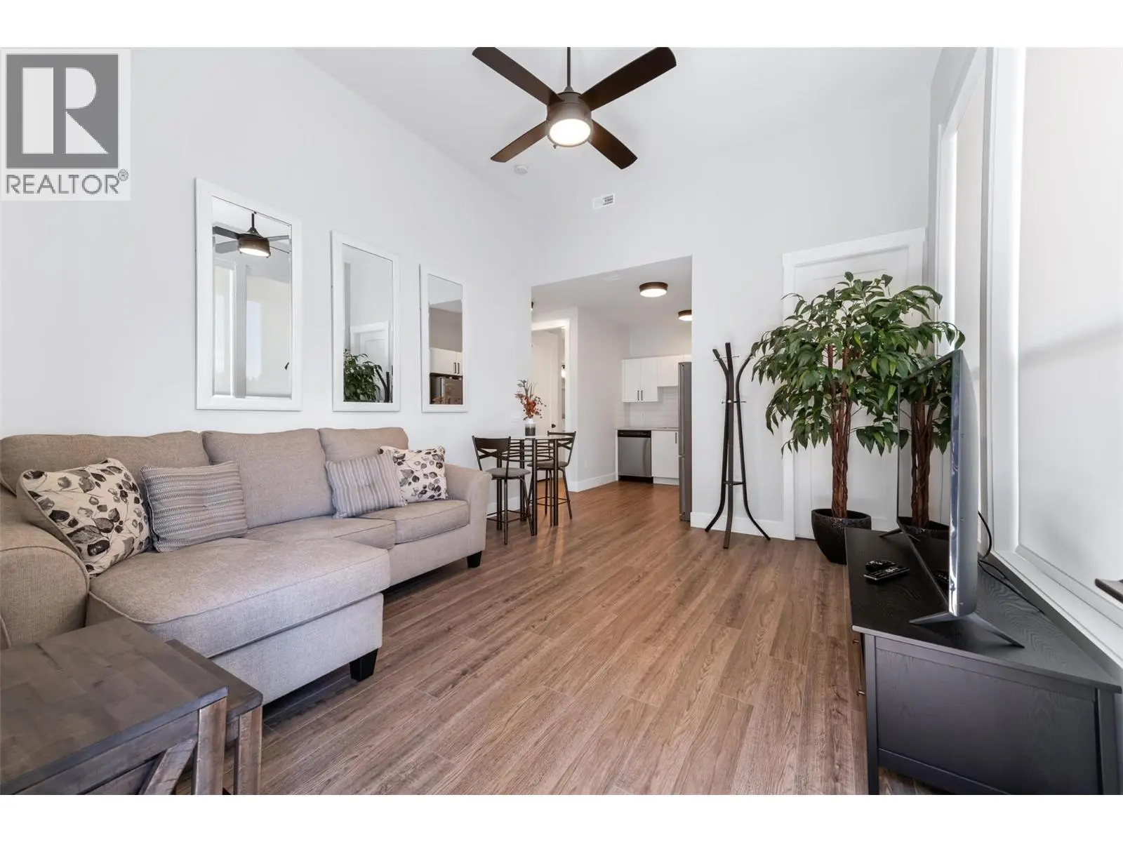 2672 Lakeridge Road. West Kelowna, British Columbia