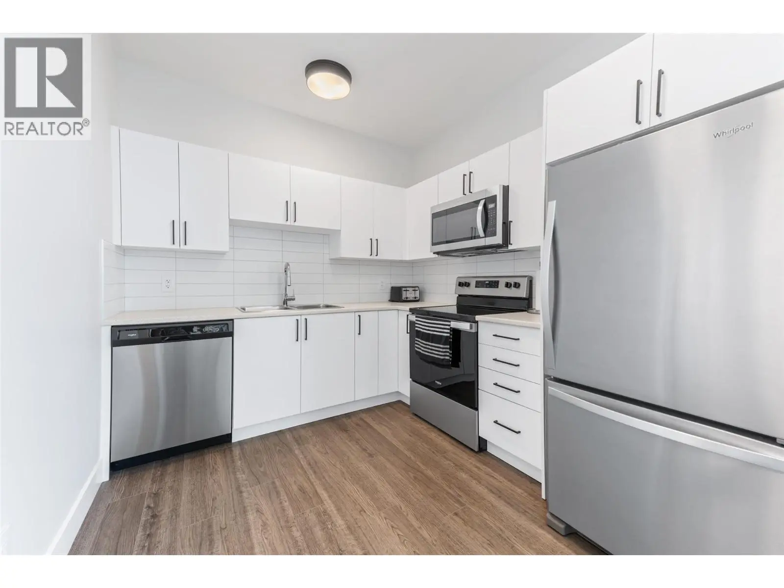 2672 Lakeridge Road. West Kelowna, British Columbia
