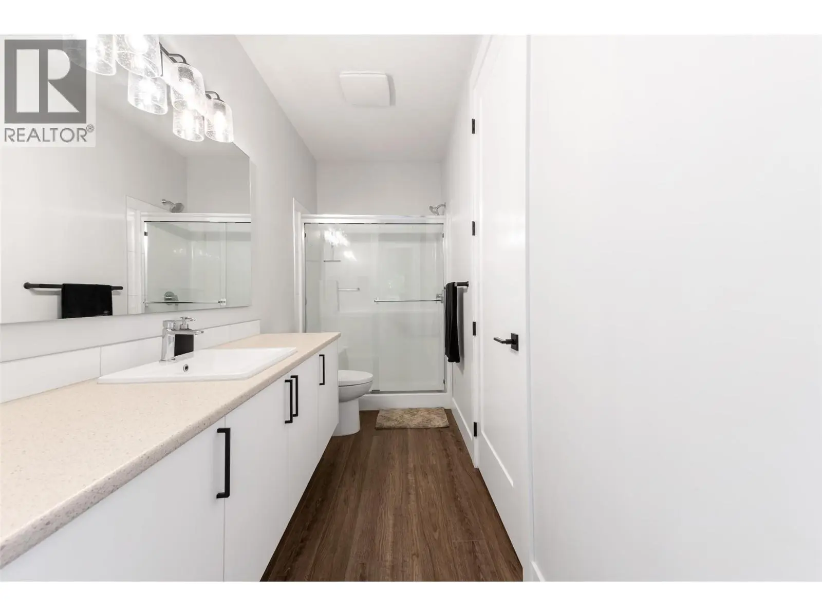 2672 Lakeridge Road. West Kelowna, British Columbia