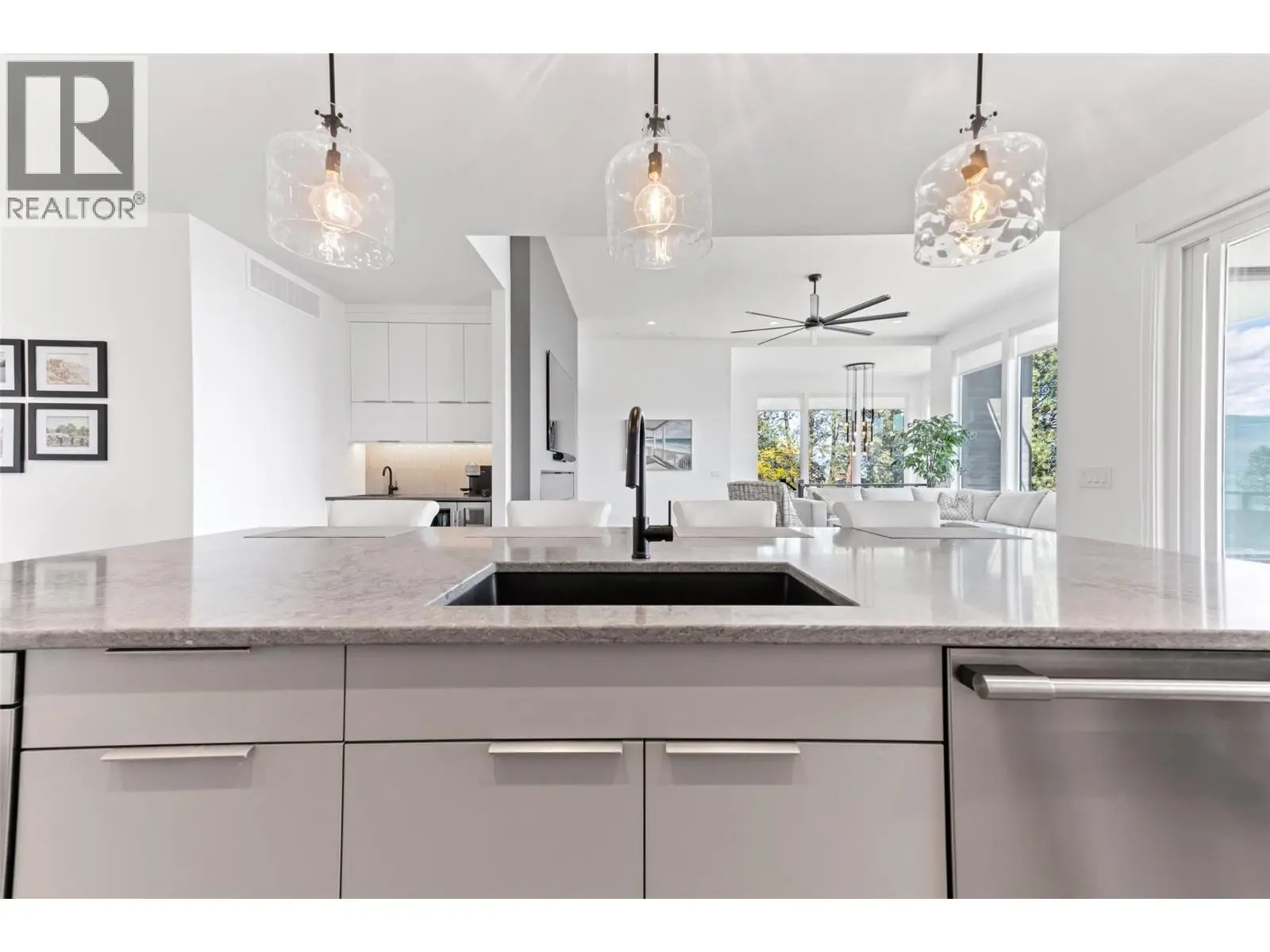 2672 Lakeridge Road. West Kelowna, British Columbia