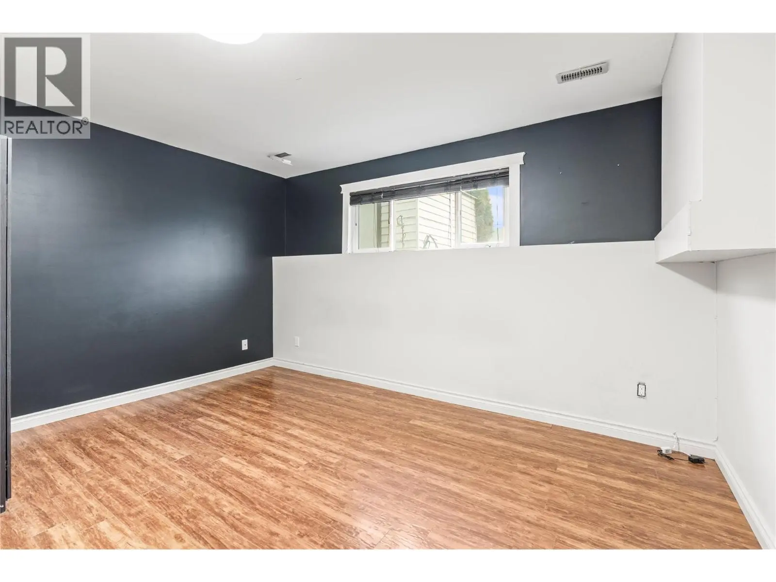 1718 Grandview Avenue. Lumby, British Columbia