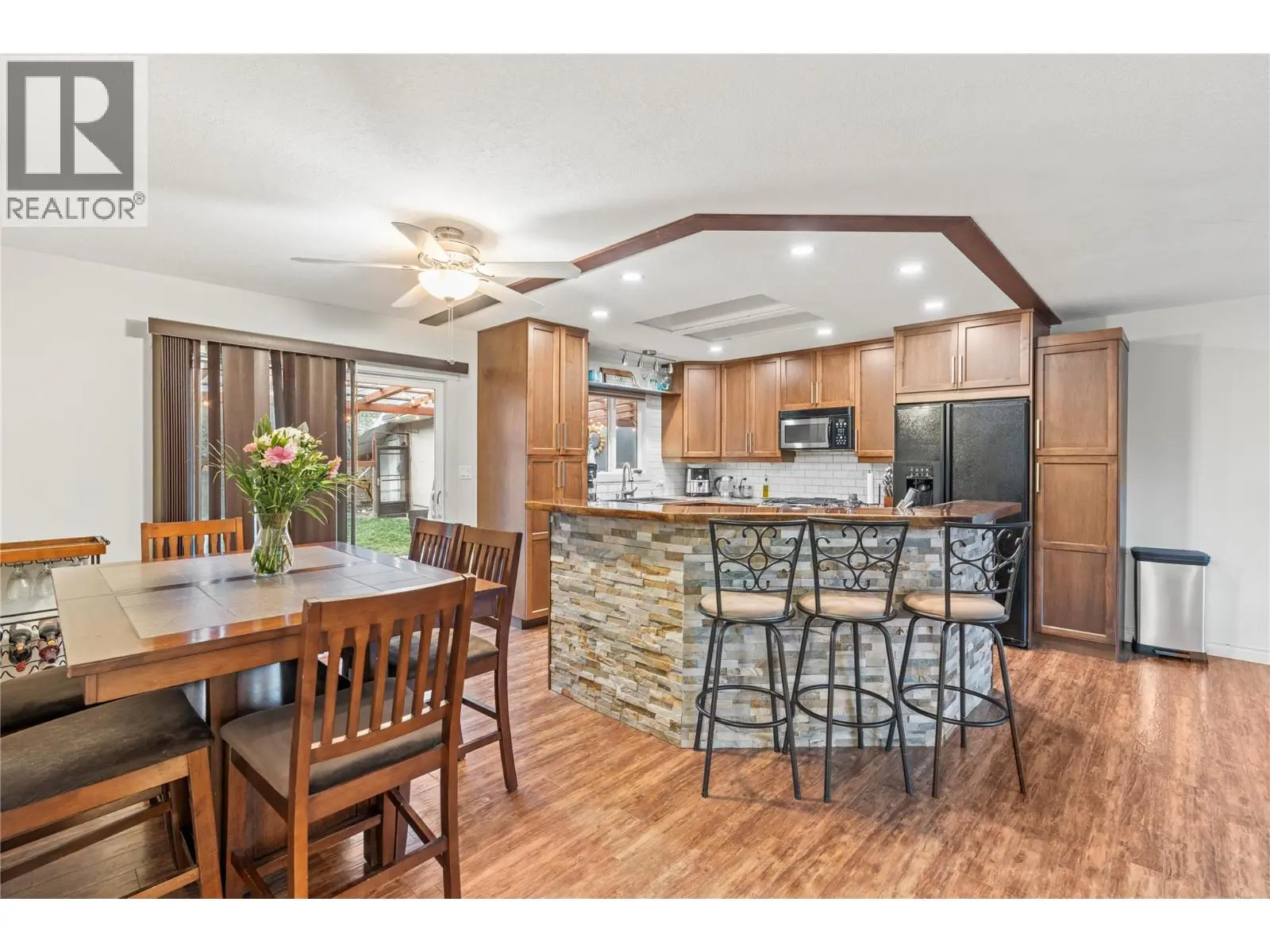 1718 Grandview Avenue. Lumby, British Columbia