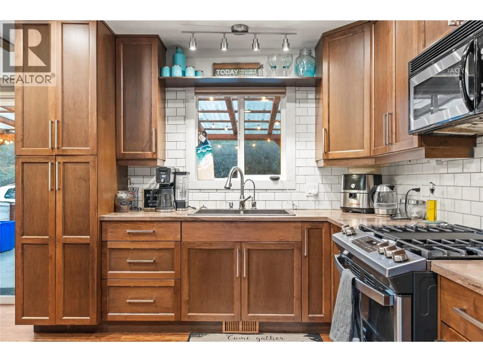 1718 Grandview Avenue. Lumby, British Columbia